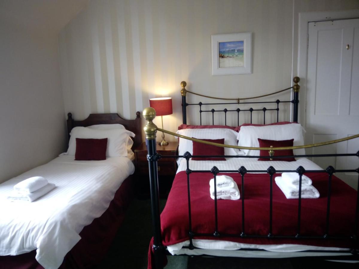 Dunallan Guest House Grantown-on-Spey Bagian luar foto