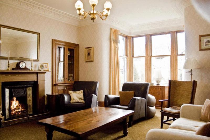 Dunallan Guest House Grantown-on-Spey Bagian luar foto