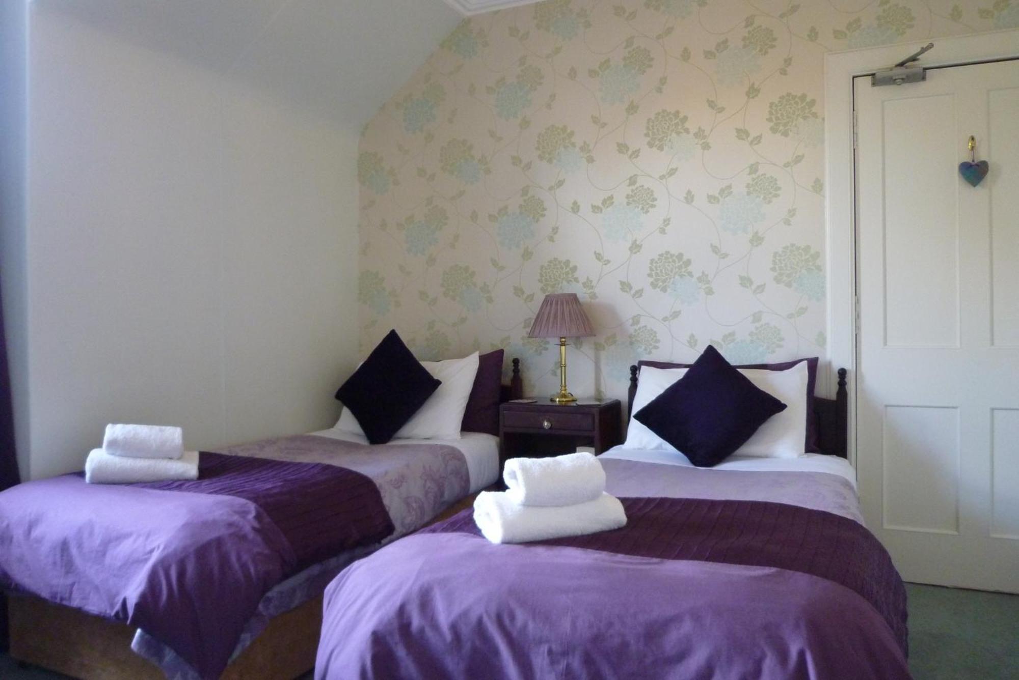 Dunallan Guest House Grantown-on-Spey Bagian luar foto